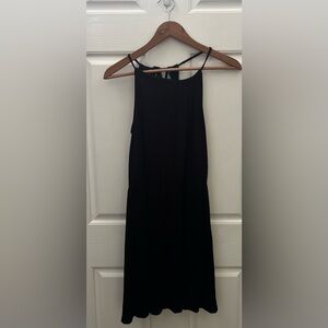 PRE-OWNED OLD NAVY WOMEN'S HALTER NECK KNIT DRESS- BLACK- SMALL